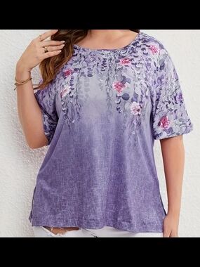 Floral Ombre Purple Women's Short Sleeve Top